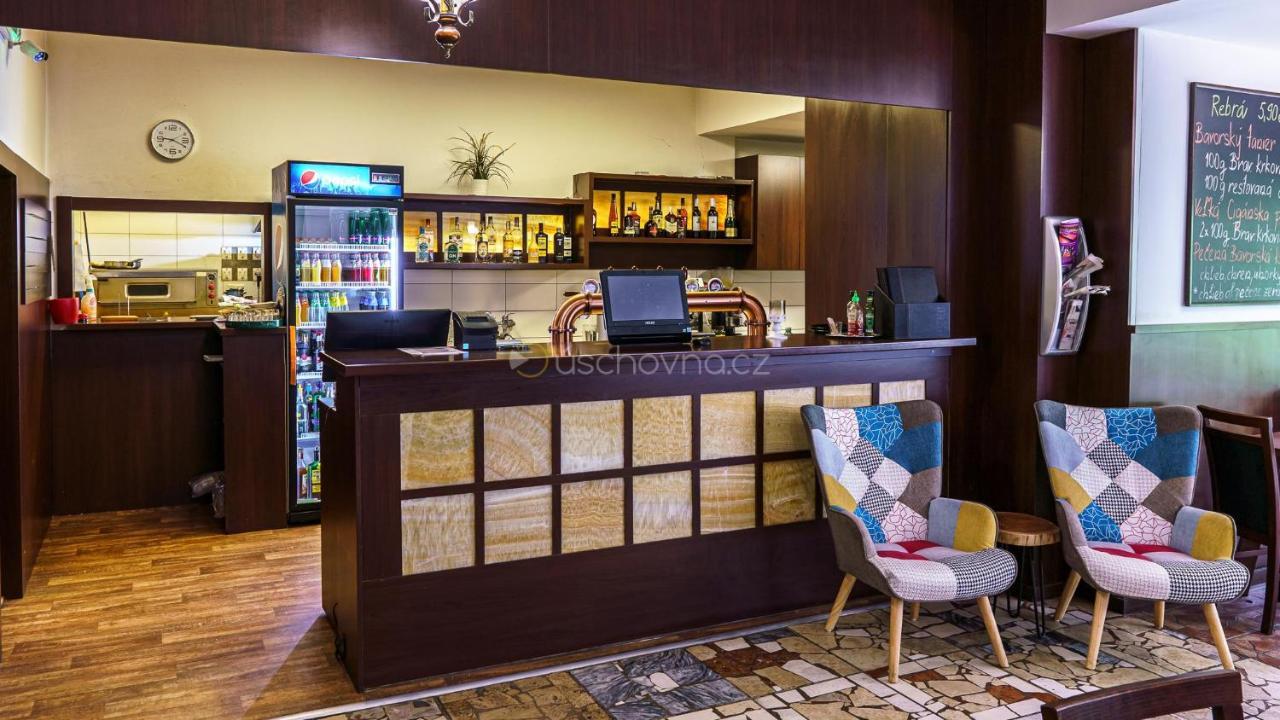 Hotel Garni Повазька-Бистріца Екстер'єр фото