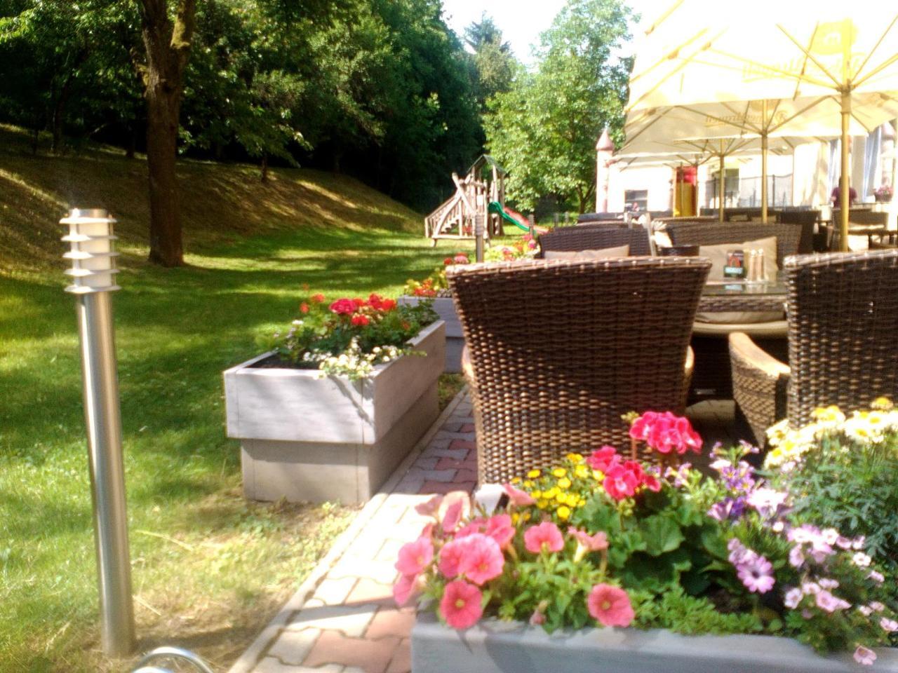 Hotel Garni Повазька-Бистріца Екстер'єр фото