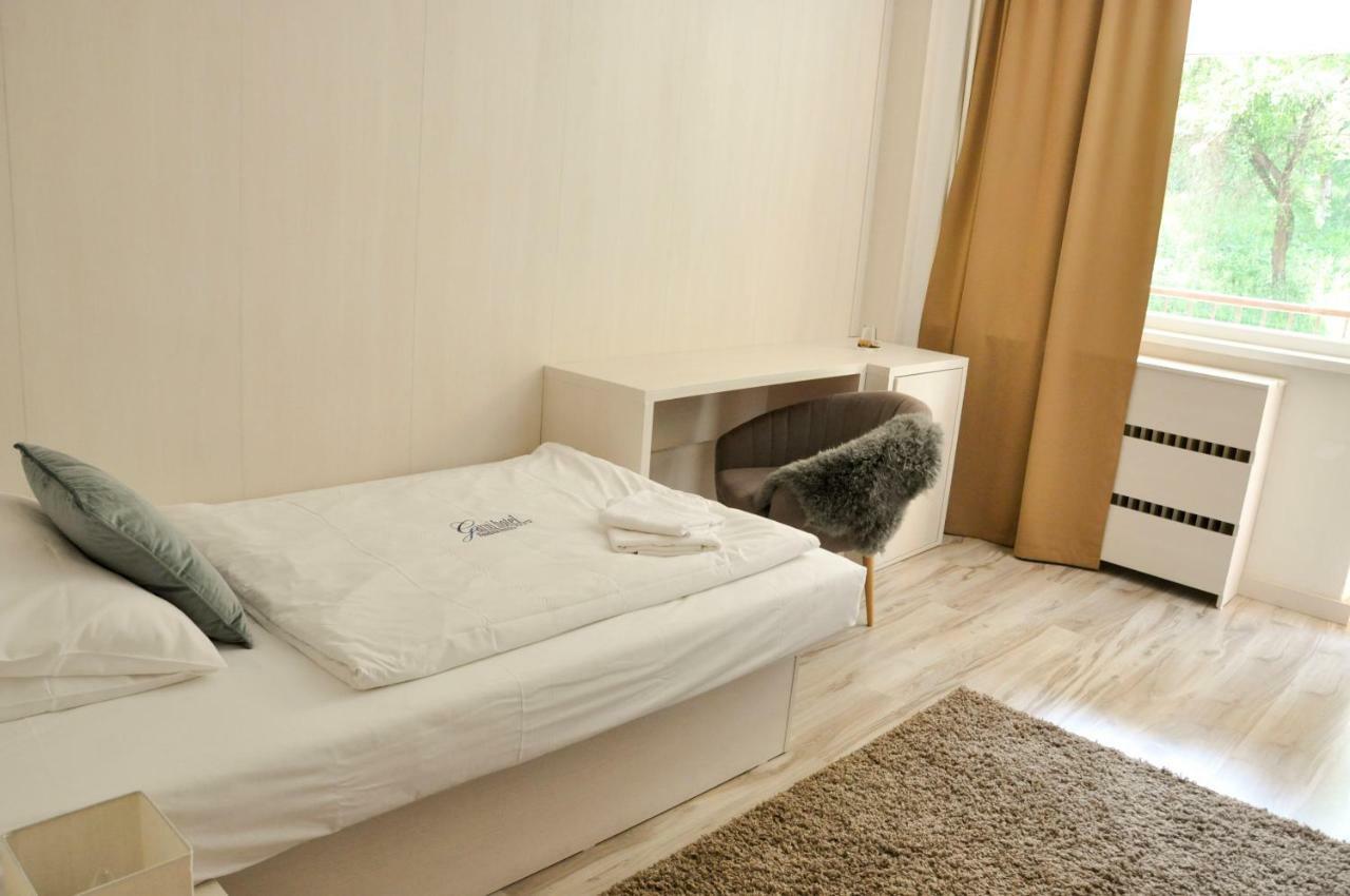 Hotel Garni Повазька-Бистріца Екстер'єр фото