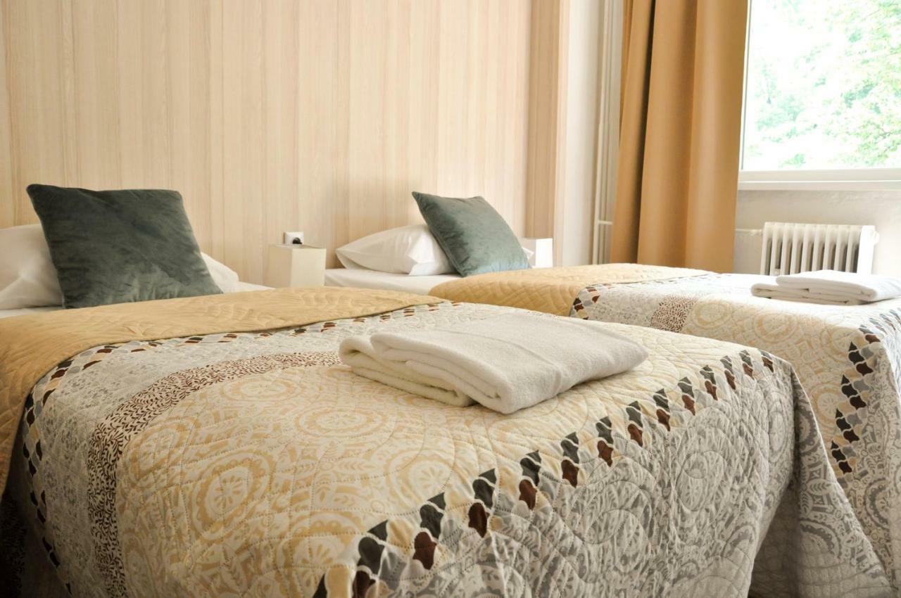 Hotel Garni Повазька-Бистріца Екстер'єр фото