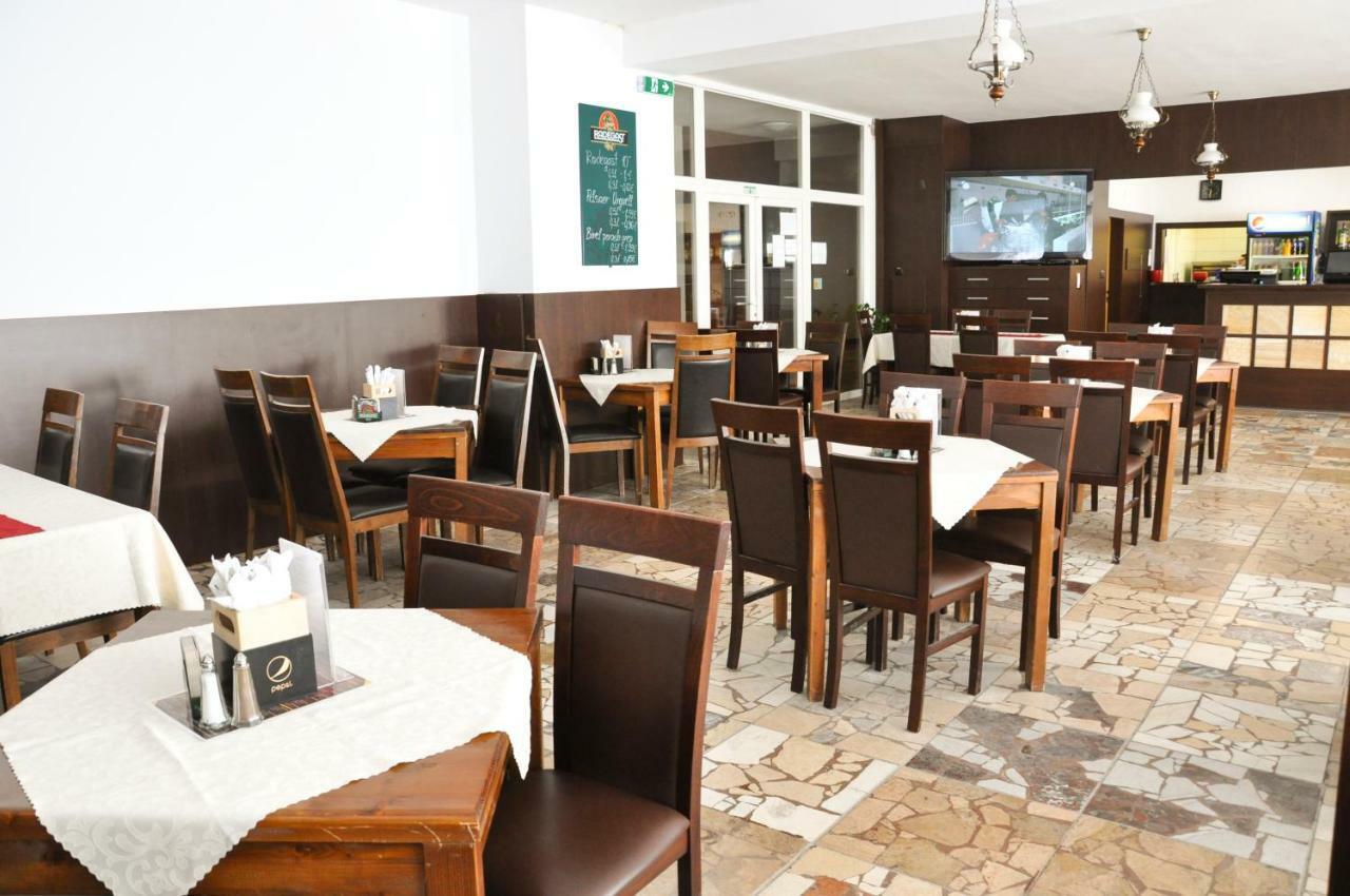 Hotel Garni Повазька-Бистріца Екстер'єр фото